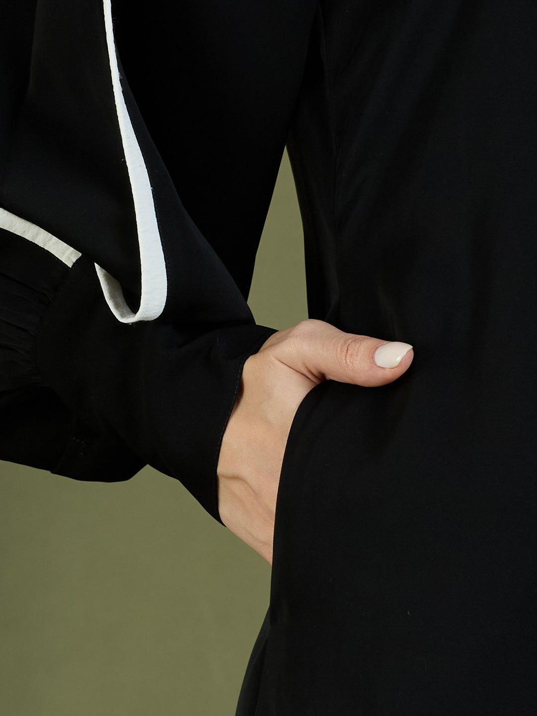 Tulip sleeve abaya